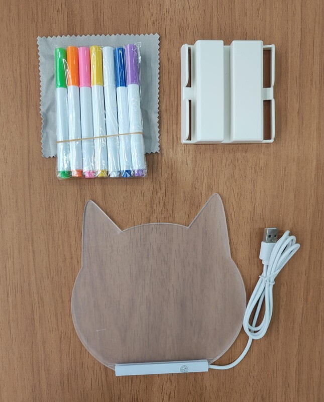 LUMINÁRIA GATO DE LED LUMINESCENTE 15*15CM AL-2033