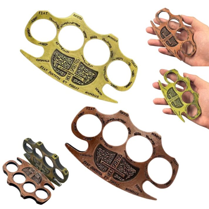 Soco Inglês de Metal Resistente Design Latim Holy Spiritus Filme CONSTANTINE CC04